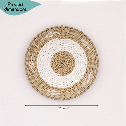 Deccaro Wandkorb Boho Luna weiß, klein, beige/weiß gestreift. Außen und innen beige und mittig ein weißer ring, Durchmesser 25 cm