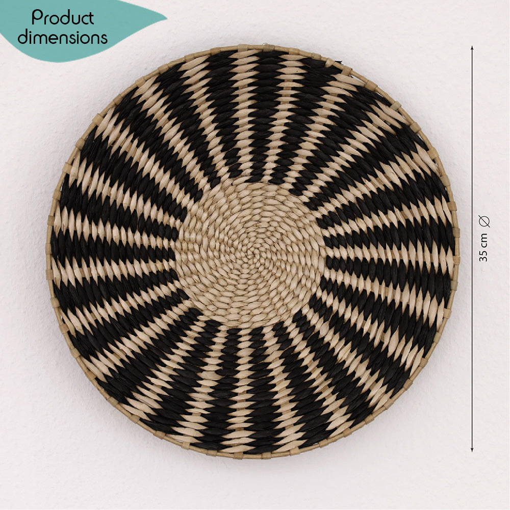 Deccaro Wandkorb Boho Sun, groß, beige/schwarz gestreift. innen beige, der restliche korb ist beige/schwarz in form ähnlich sonnenstrahlen, Durchmesser 35 cm